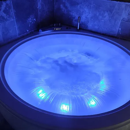 La Luxure- Loveroom 別荘